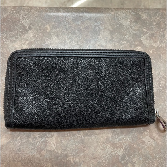 Marc by Marc Jacobs leather zip around wallet - Picture 14 of 14